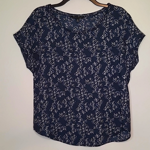 Banana Republic Tops - Banana Republic navy blue floral blouse XS